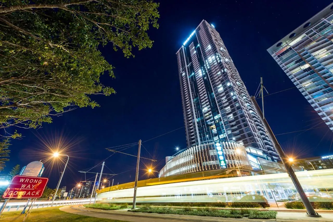 ***** Hotell Meriton Suites Southport Guldkusten Australien