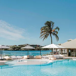 Отель Novotel Sunshine Coast Твин Уотерс
