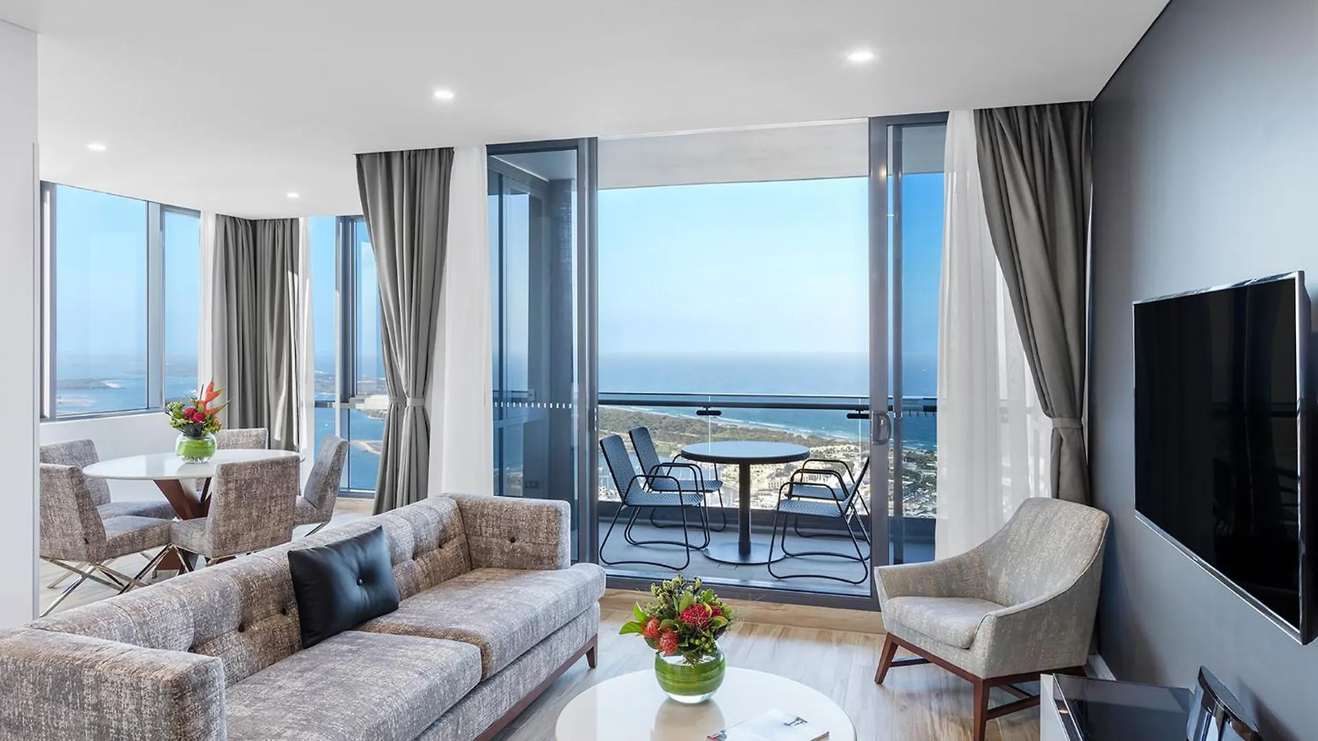 Meriton Suites Southport Gold Coast